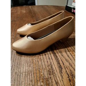 New Comfortview Vida Gold Low Kitten Heels 8.5M Slip-On Dress Shoes Metallic